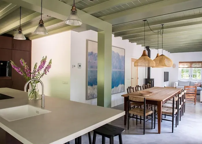 Fantastisch Familiehuis Met Grote Tuin I Bosrijk