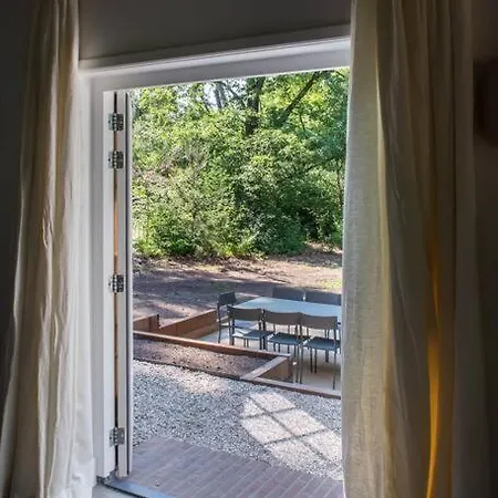 Fantastisch Familiehuis Met Grote Tuin I Bosrijk Вилла